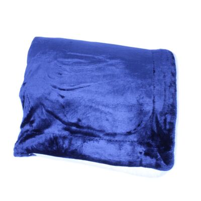 Challenger Lambswool Throw Thumbnail